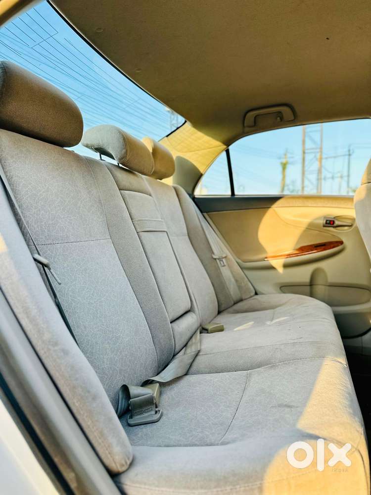 Toyota Corolla Altis 2010-2013 G, 2010, Petrol