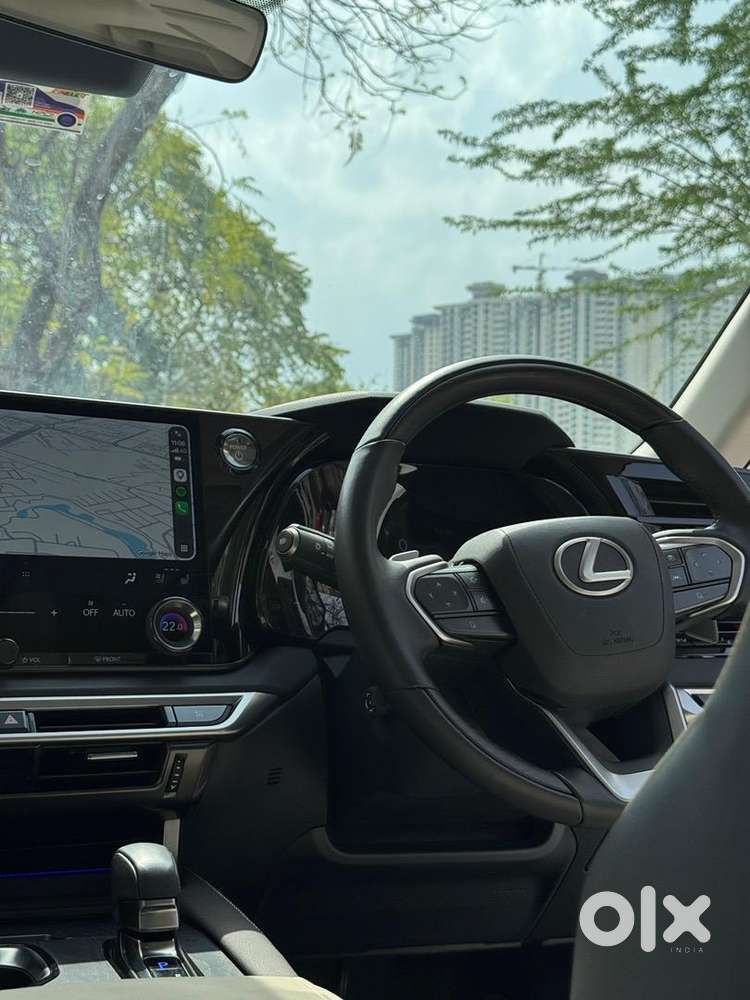 Oct 2025 Registered (cbu Model) Luxury Trim Hybrid Awd