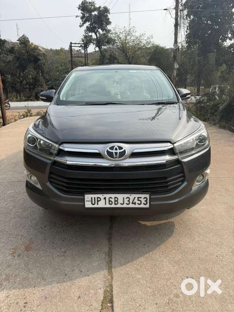 Toyota Innova Crysta 2016 Diesel Well Maintained