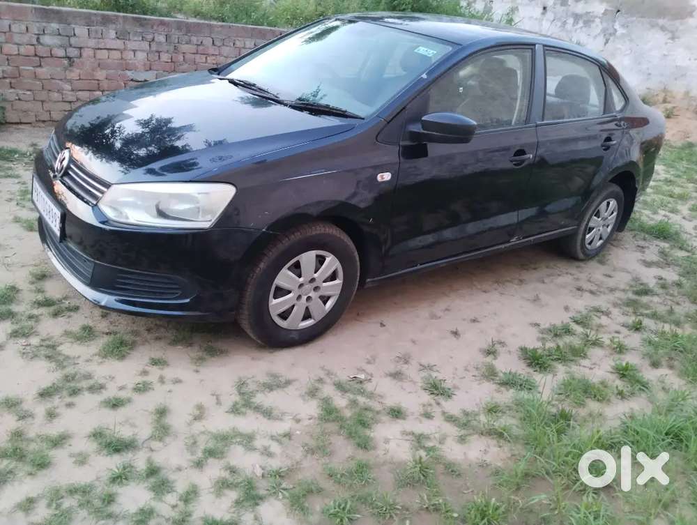 Volkswagen Vento Highline Petrol 2011 With 68000 Km