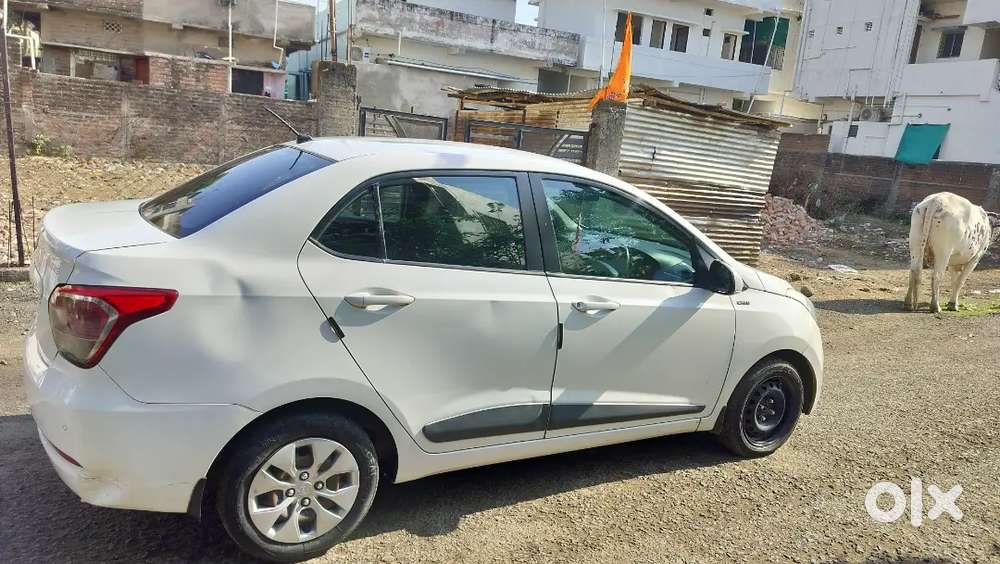 Hyundai Xcent 2016 Diesel Well Maintained