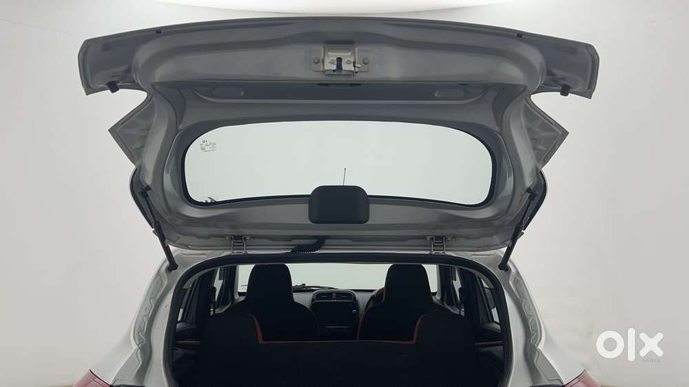 Renault Kwid 1.0 Rxt Amt, 2025, Petrol