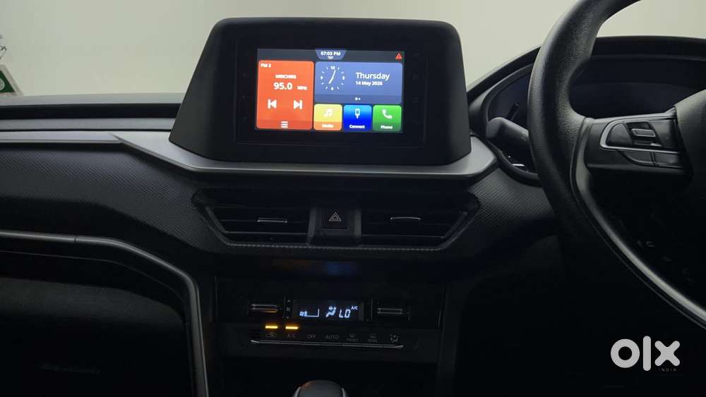 Maruti Suzuki Brezza Vxi At, 2022, Petrol