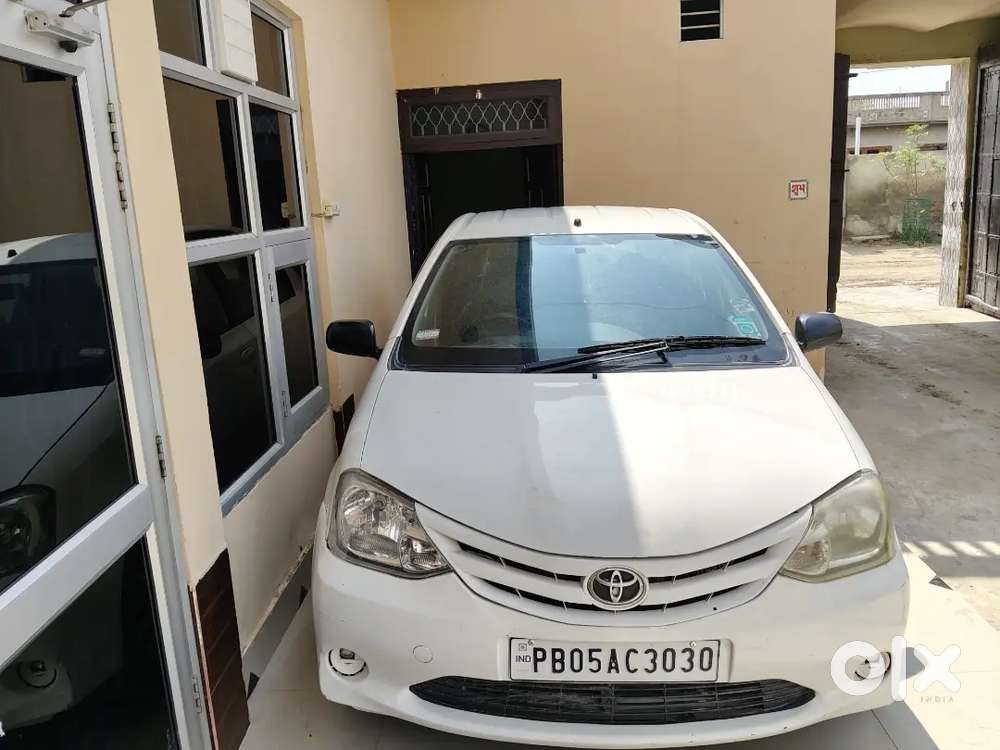 2012 Toyota Etios Liva डीज़ल