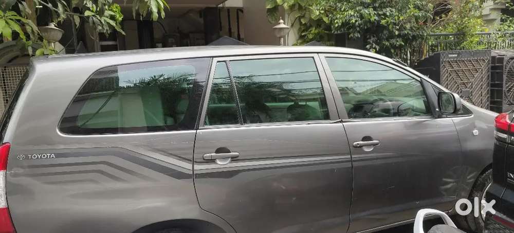 Toyota Innova 2014 Diesel Well Maintained