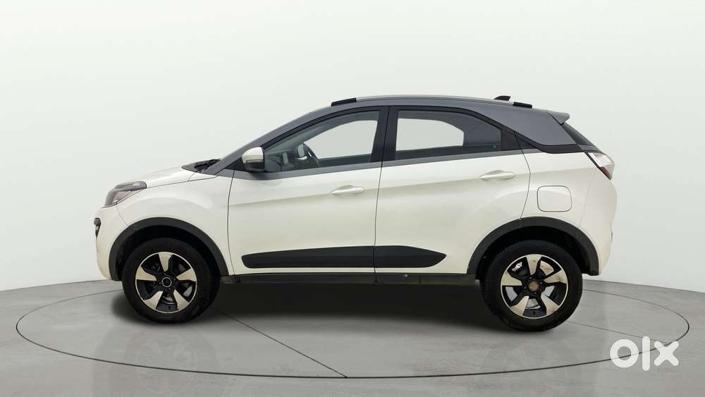 Tata Nexon 1.2 Revotron Xza Plus, 2018, Petrol