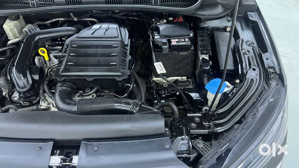 Skoda Slavia Style 1.0l Tsi At, 2022, Petrol
