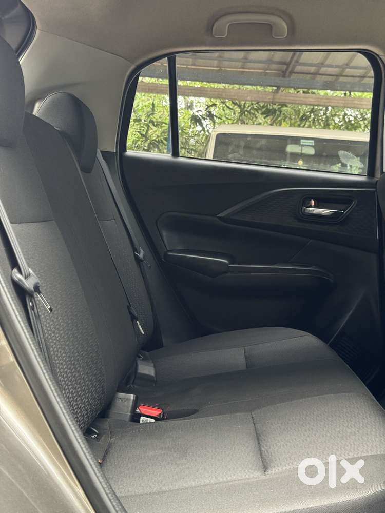 Maruti Suzuki Swift Vxi Abs Bsiv, 2024, Petrol
