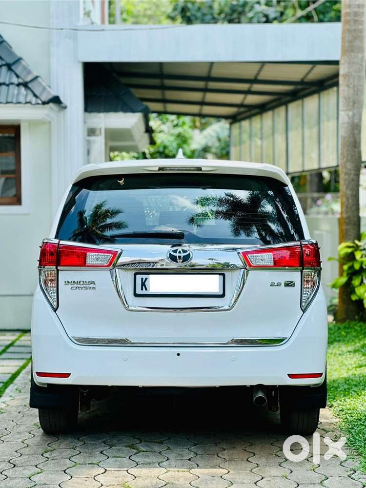 2017 Toyota Innova Crysta Diesel 8 Seater