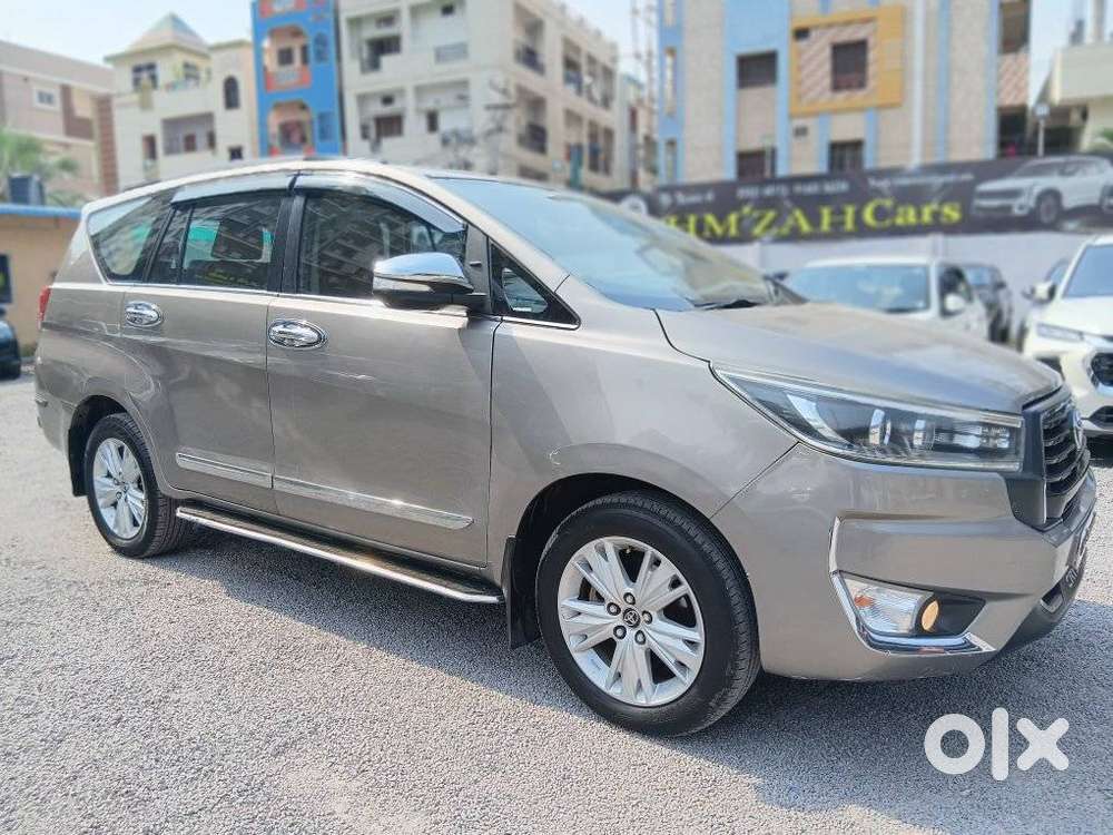 Toyota Innova Crysta 2.8z Automatic, 2016, Diesel