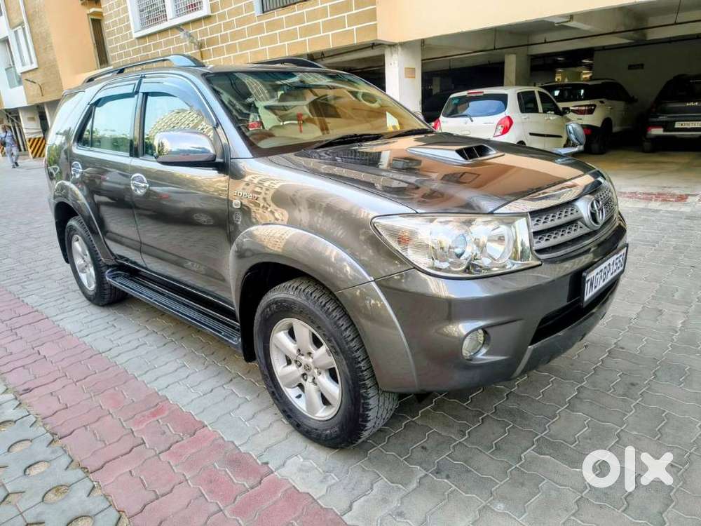 Toyota Fortuner 3.0 4x2 Mt, 2011, Diesel