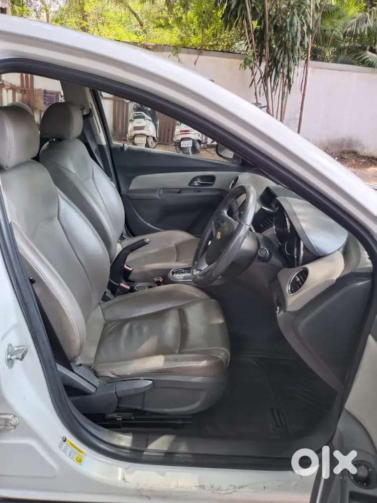 Chevrolet Cruze Ltz At 2011 Model