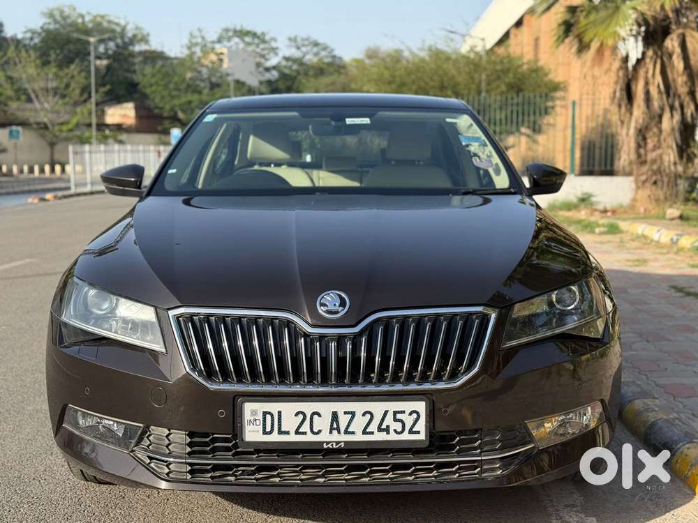 Skoda Superb Style 1.8 Tsi At, 2018, Petrol