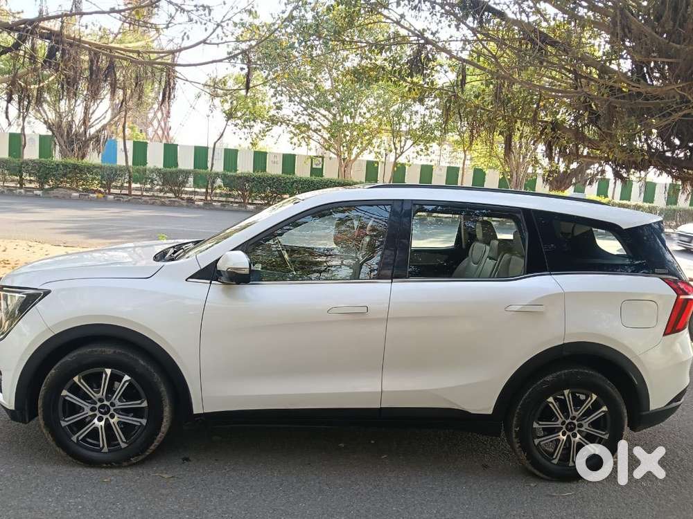 Mahindra Xuv700 2.2 Ax 7 Diesel At Luxury Pack Str, 2025, Petrol