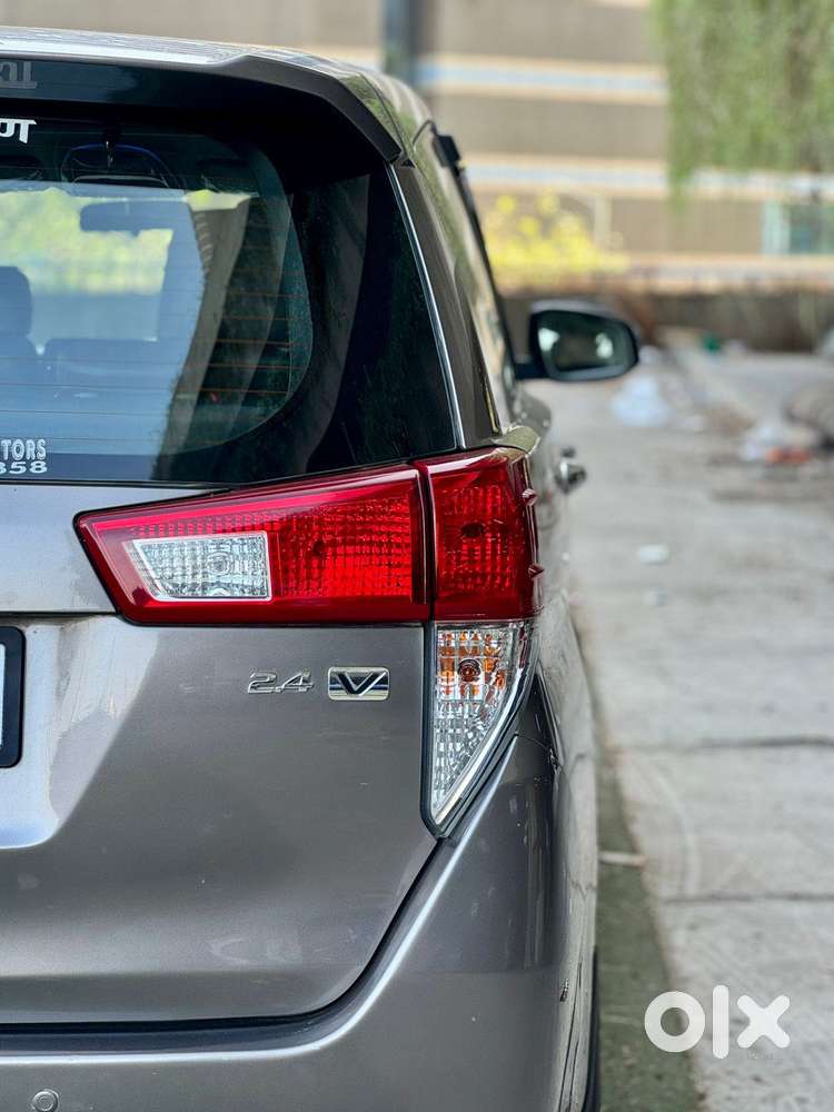 Toyota Innova Crysta 2.4 V, 2017, Diesel