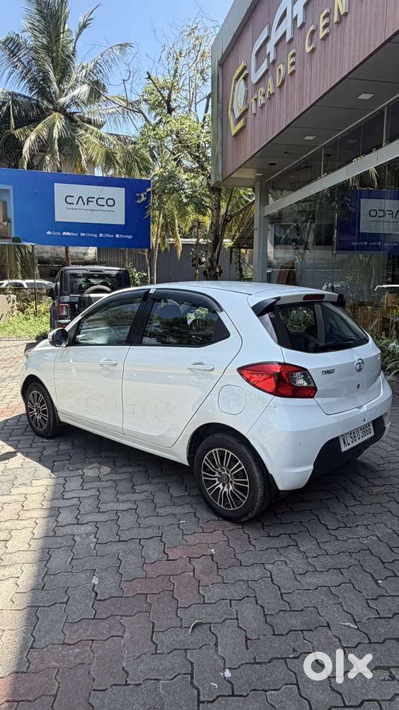 Tata Tiago Xz, 2016, Petrol