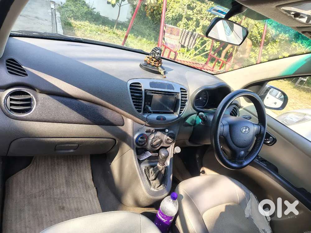 Hyundai I10 Sportz 2011