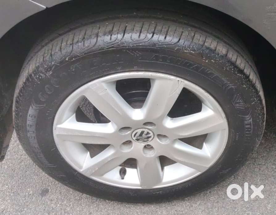 Volkswagen Polo Petrol Highline 1.2l, 2011, Petrol