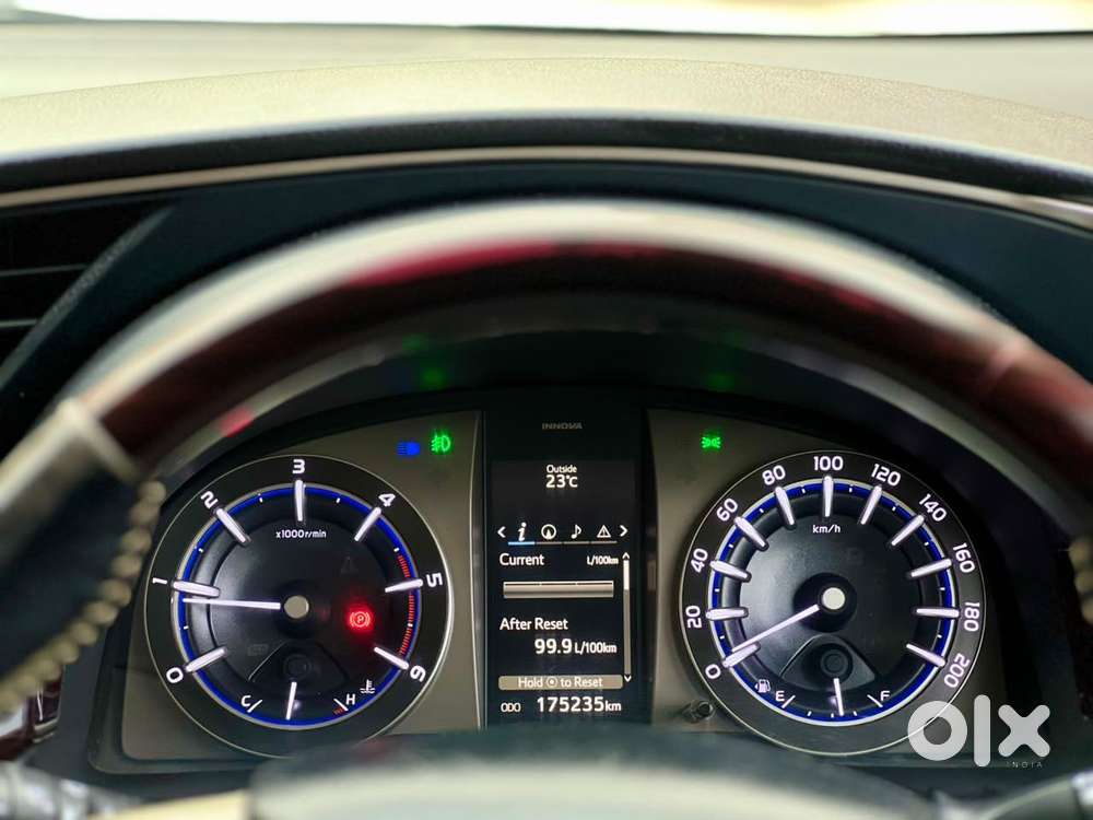 Toyota Innova Crysta 2.4 Z 7 Str, 2017, Diesel