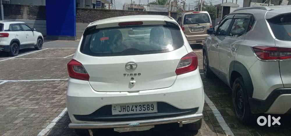 Tata Tiago 1.2 Revotron Xt (o), 2022, Petrol