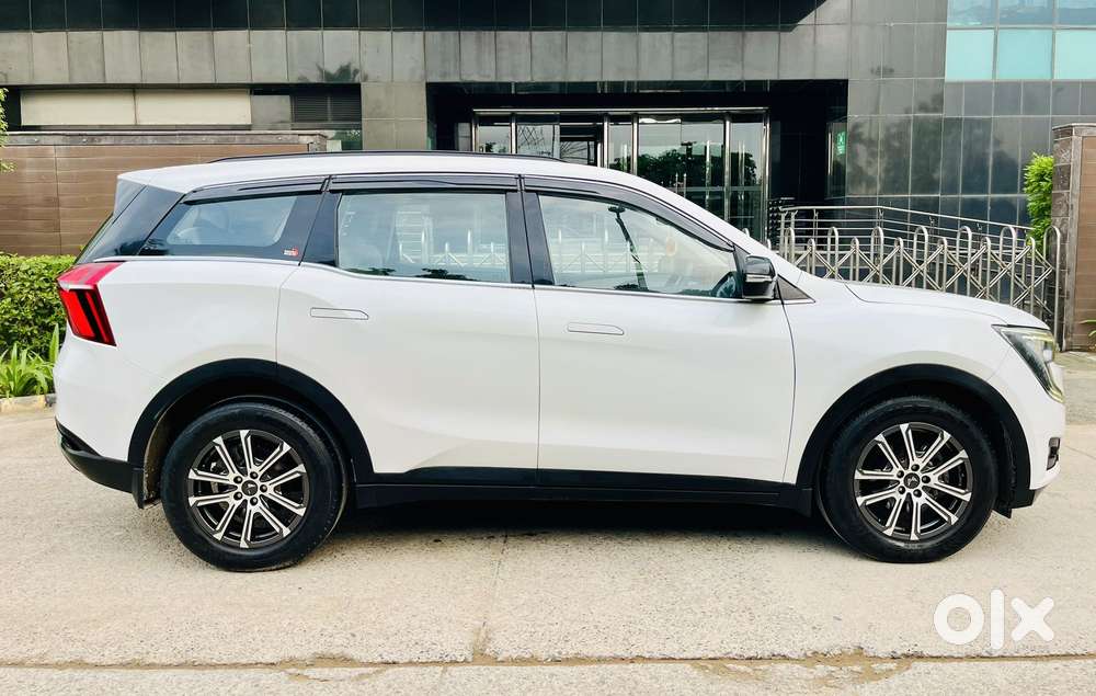Mahindra Xuv700 2.2 Ax 5 Diesel At 7 Str, 2023, Diesel