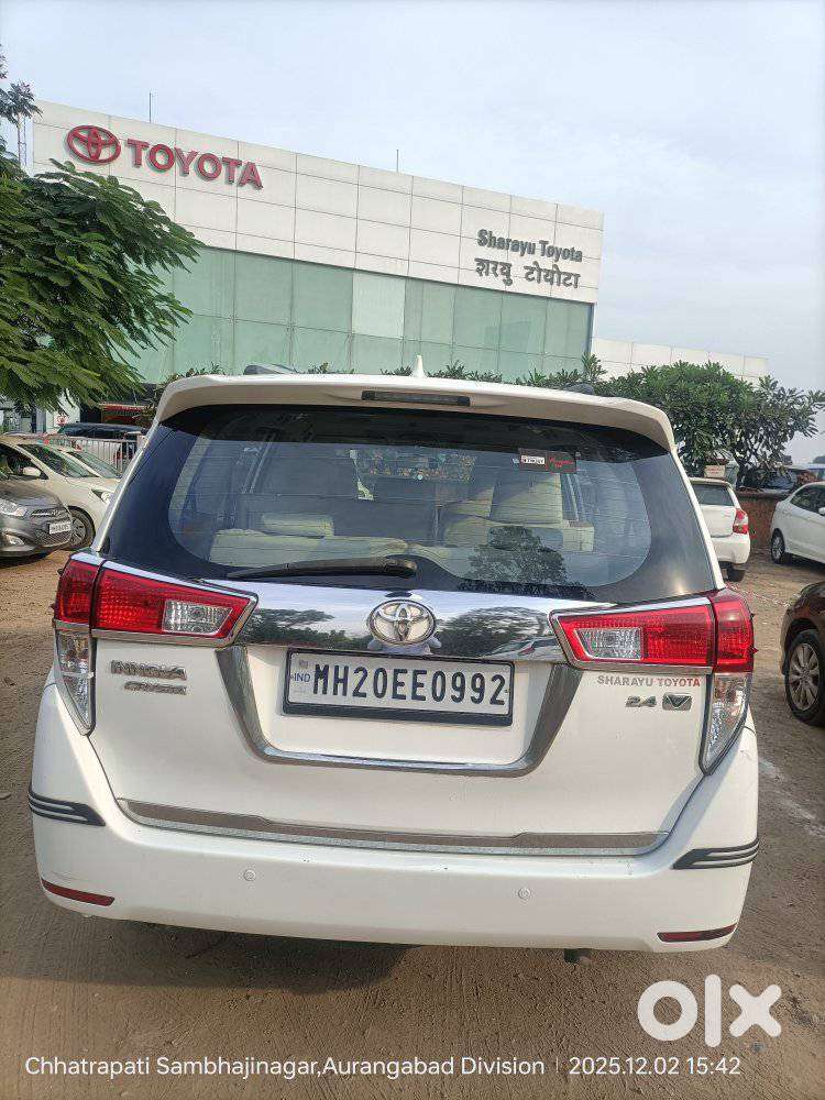 Toyota Innova Crysta 2.4 V, 2016, Diesel