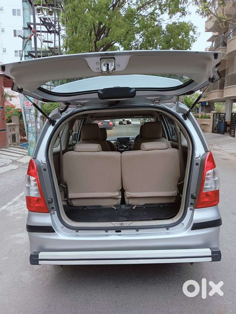 Toyota Innova 2.5 Z Diesel 7 Seater Bs Iv, 2014, Diesel
