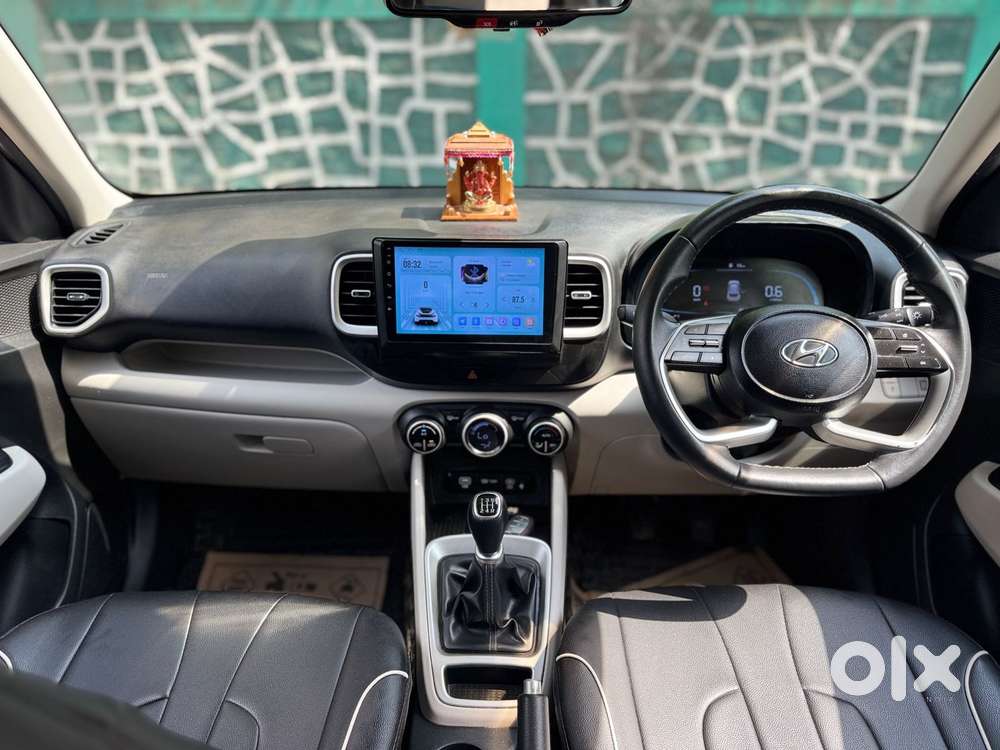 Hyundai Venue, 2023, Petrol