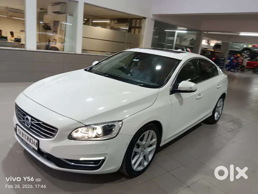 Volvo S60 Cross Country 2019 Diesel Well Maintained