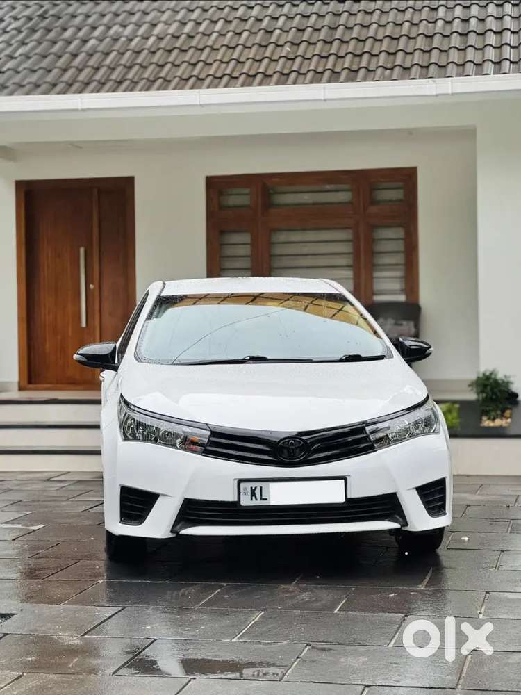 Toyota Corolla Altis 2015