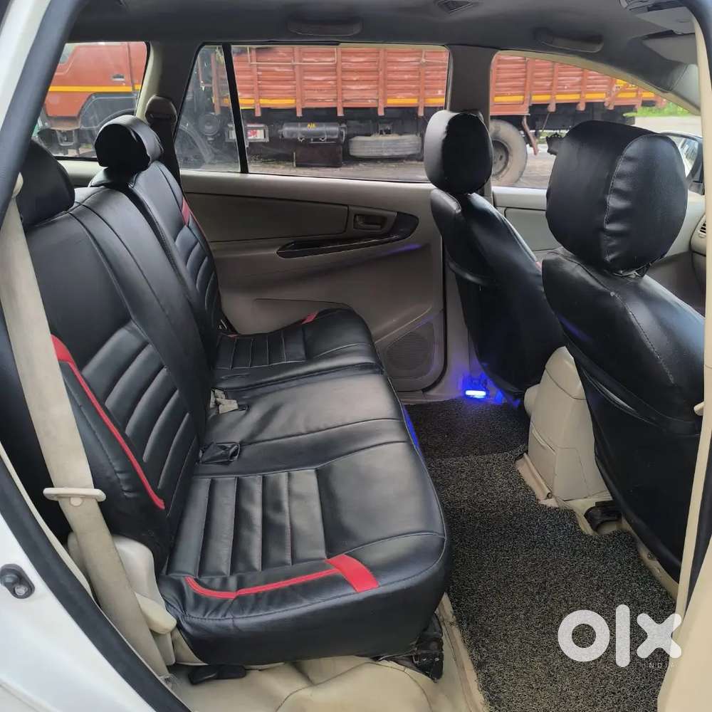 टोयोटा इनोव्हा