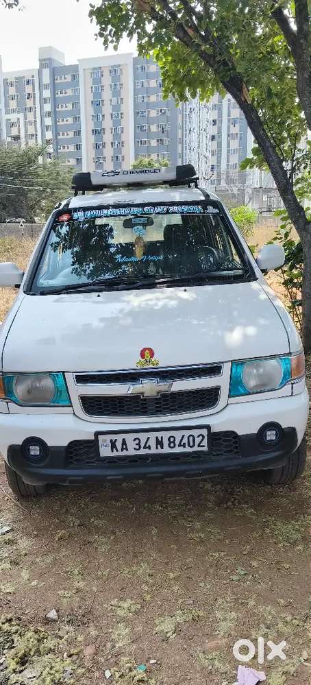 Chevrolet Tavera 2017 Diesel 180000 Km Driven