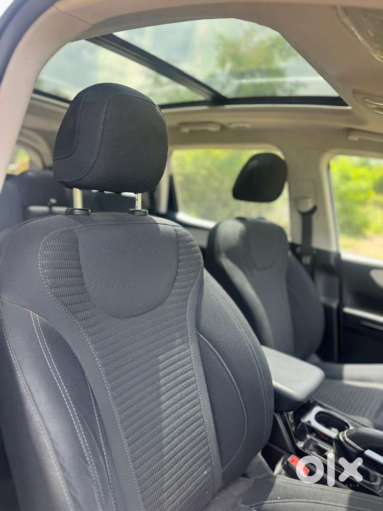Mahindra Xuv700 Diesel 2023