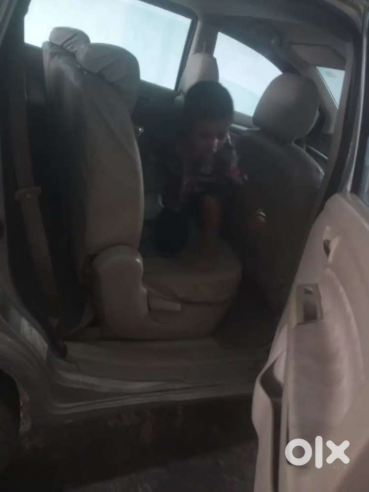 Maruti Suzuki Ertiga Vdi 2012