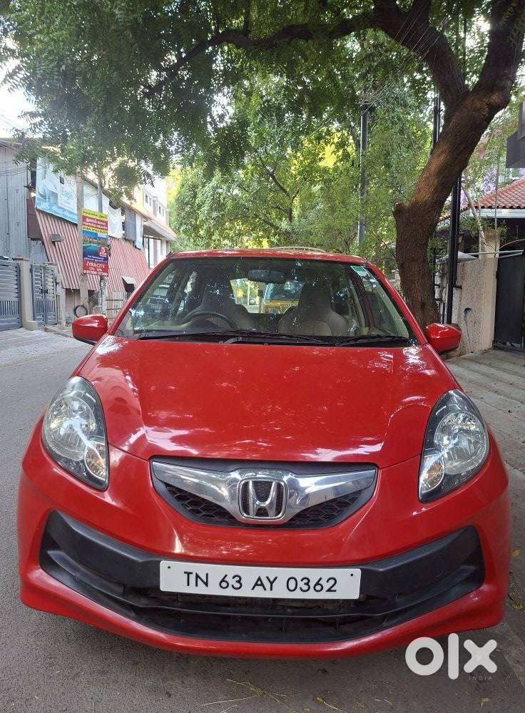 Honda Brio V Mt, 2012, Petrol