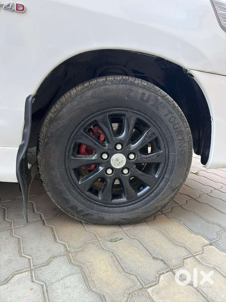Toyota Innova 2012 Diesel Well Maintained