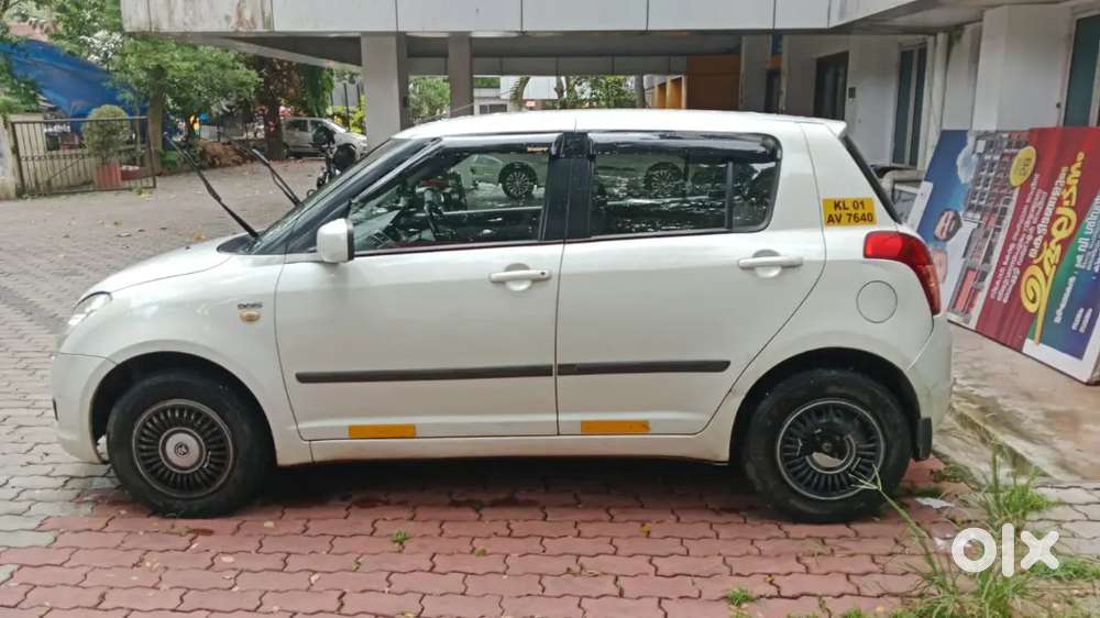 Maruti Suzuki Swift 2009 Diesel 80000 Km Driven