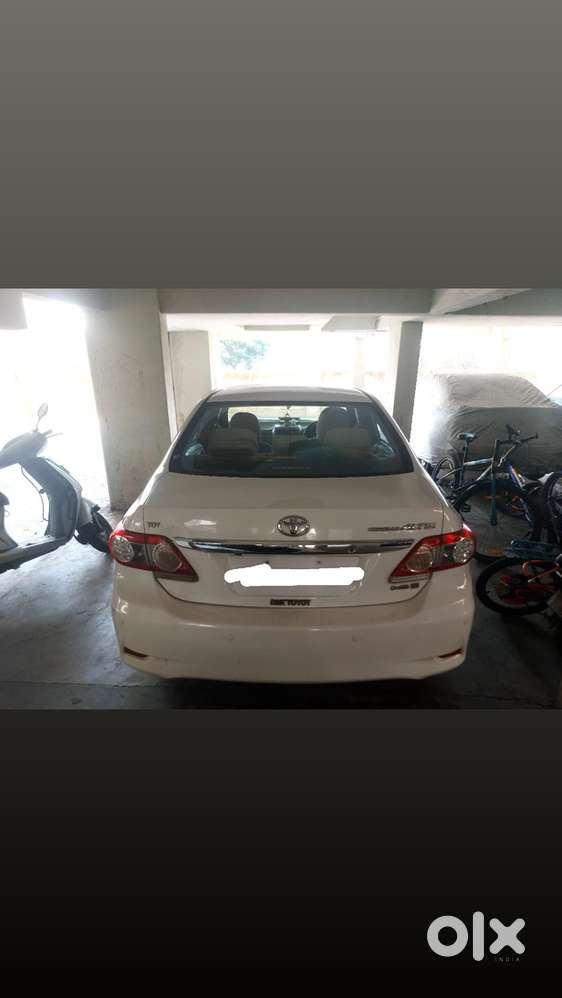 Toyota Corolla Altis 2013