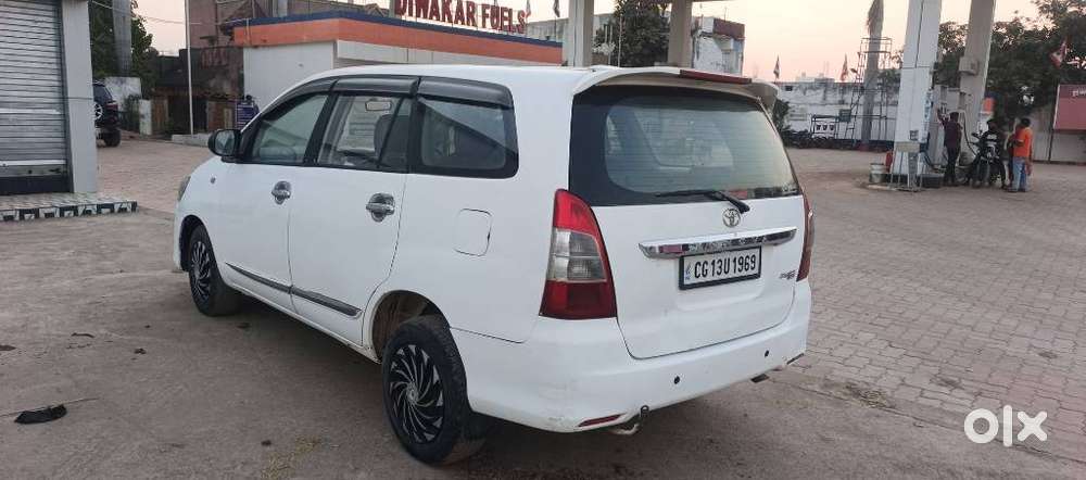 Toyota Innova 2012-2013 2.5 E Diesel Ms 8-seater, 2013, Diesel