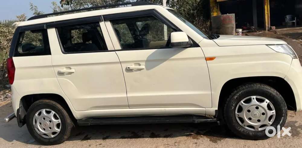 Mahindra Tuv 300 2017 Diesel 60000 Km Driven