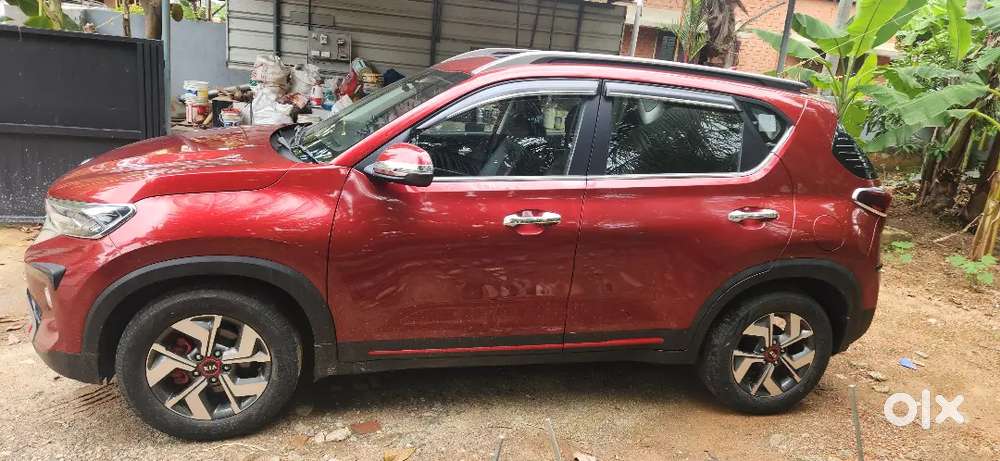 Doctor Owned Kia Sonet Full Option Petrol Automatic