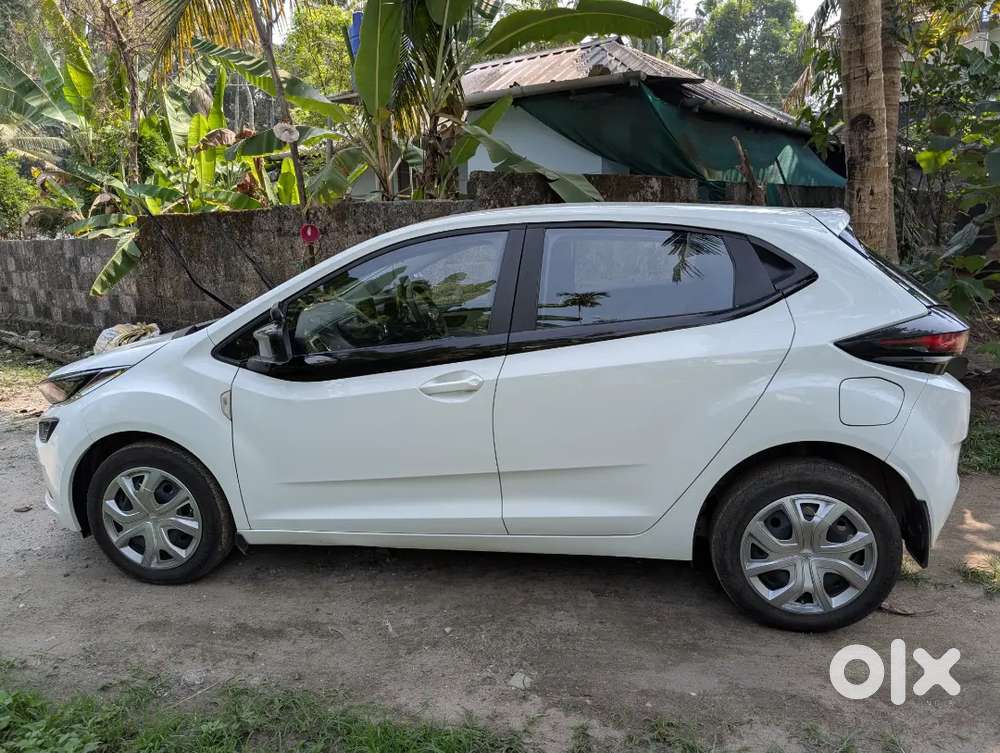 Tata Altroz 2023(xm+) Petrol 20400 Km Driven