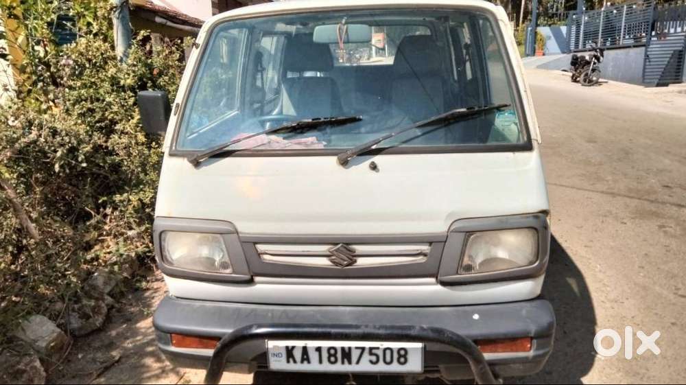 Maruti Omni 8-seater 2011