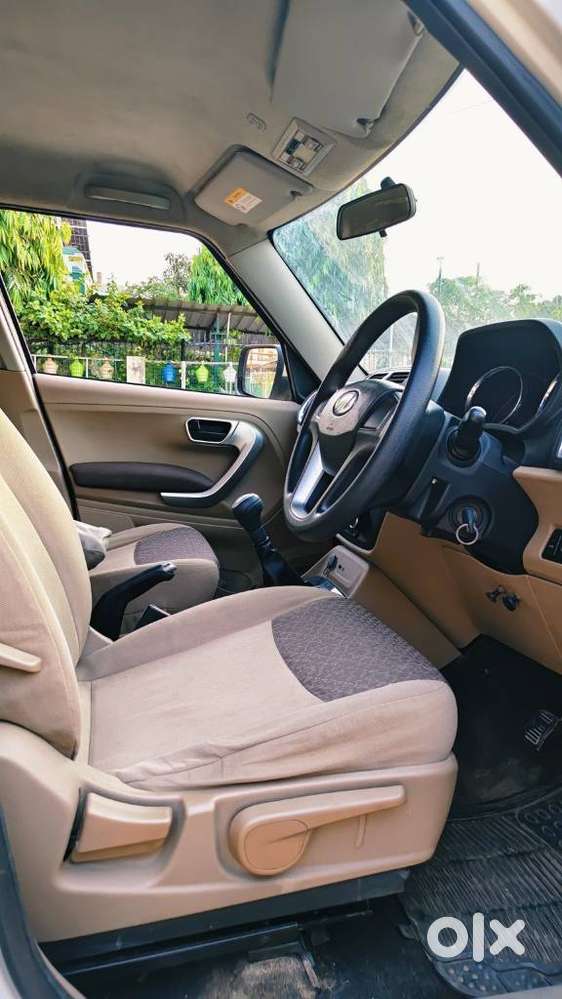 Mahindra Tuv 300 T8, 2016, Diesel