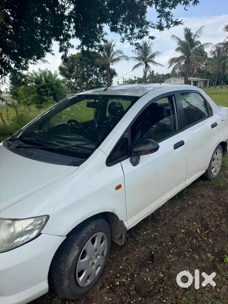 Good Condition Urgently Sale Single Hand Use
