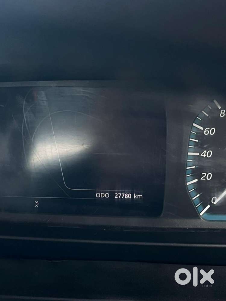 Tata Punch, 2022, Petrol