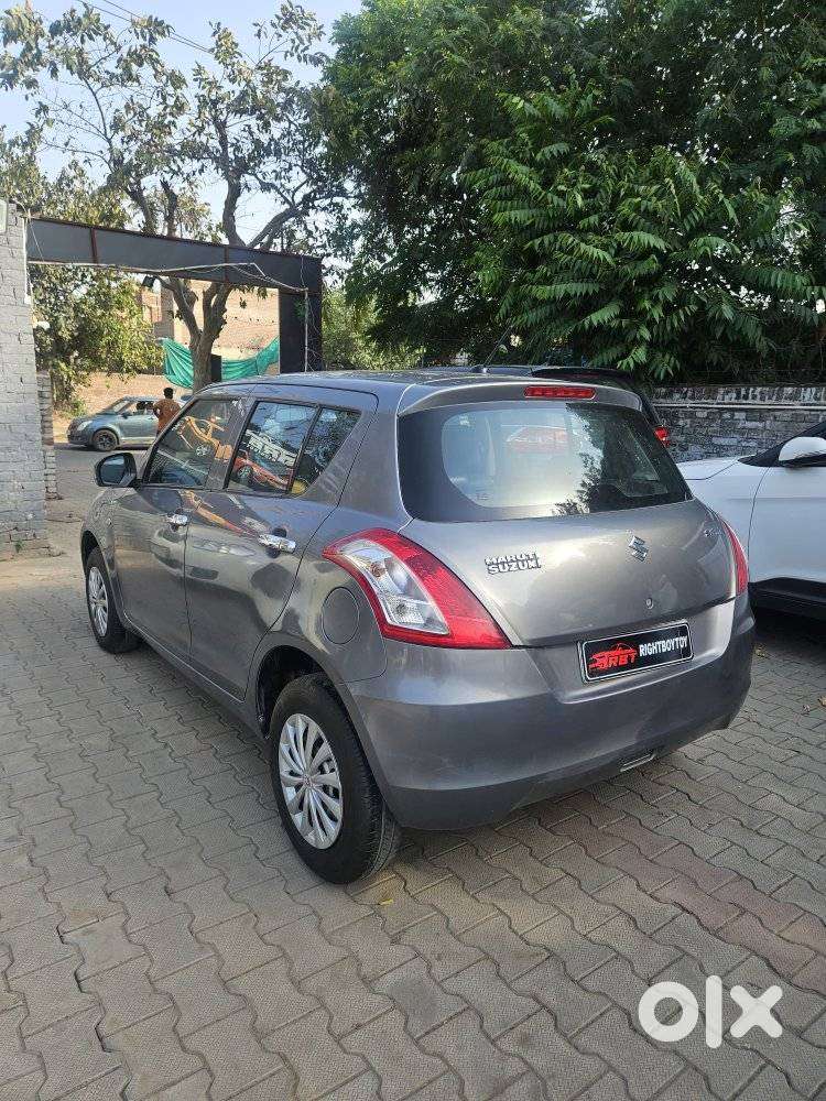 Maruti Suzuki Swift Lxi Optional-o, 2015, Petrol