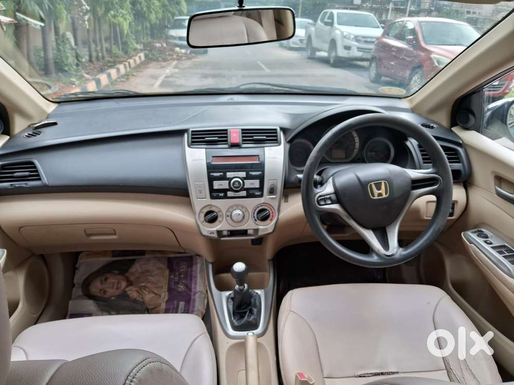 Honda City 2014-2015 V Mt, 2011, Petrol