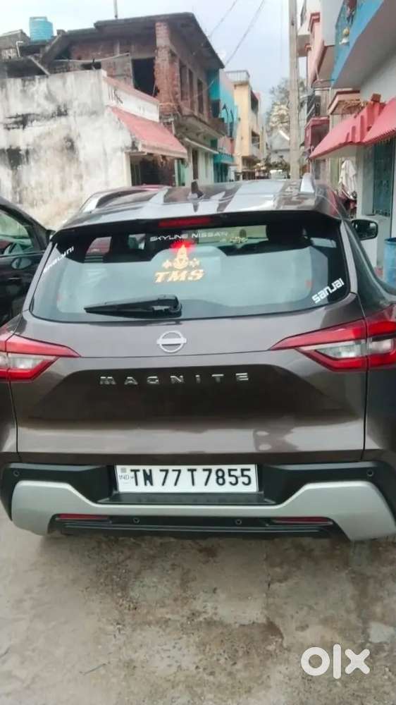 Nissan Magnite 2014 Petrol Mid Variant Well Maintained.