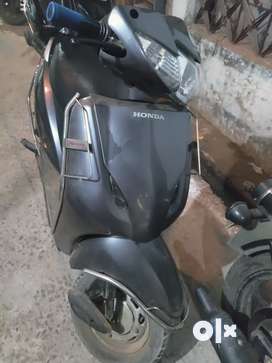 Old activa price discount olx